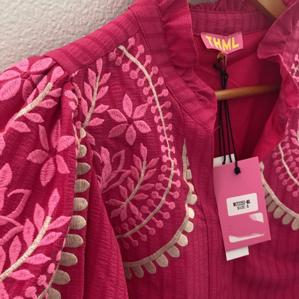 NWT THML Hot Pink Puff Sleeve Dress - S - Picture 7 of 8